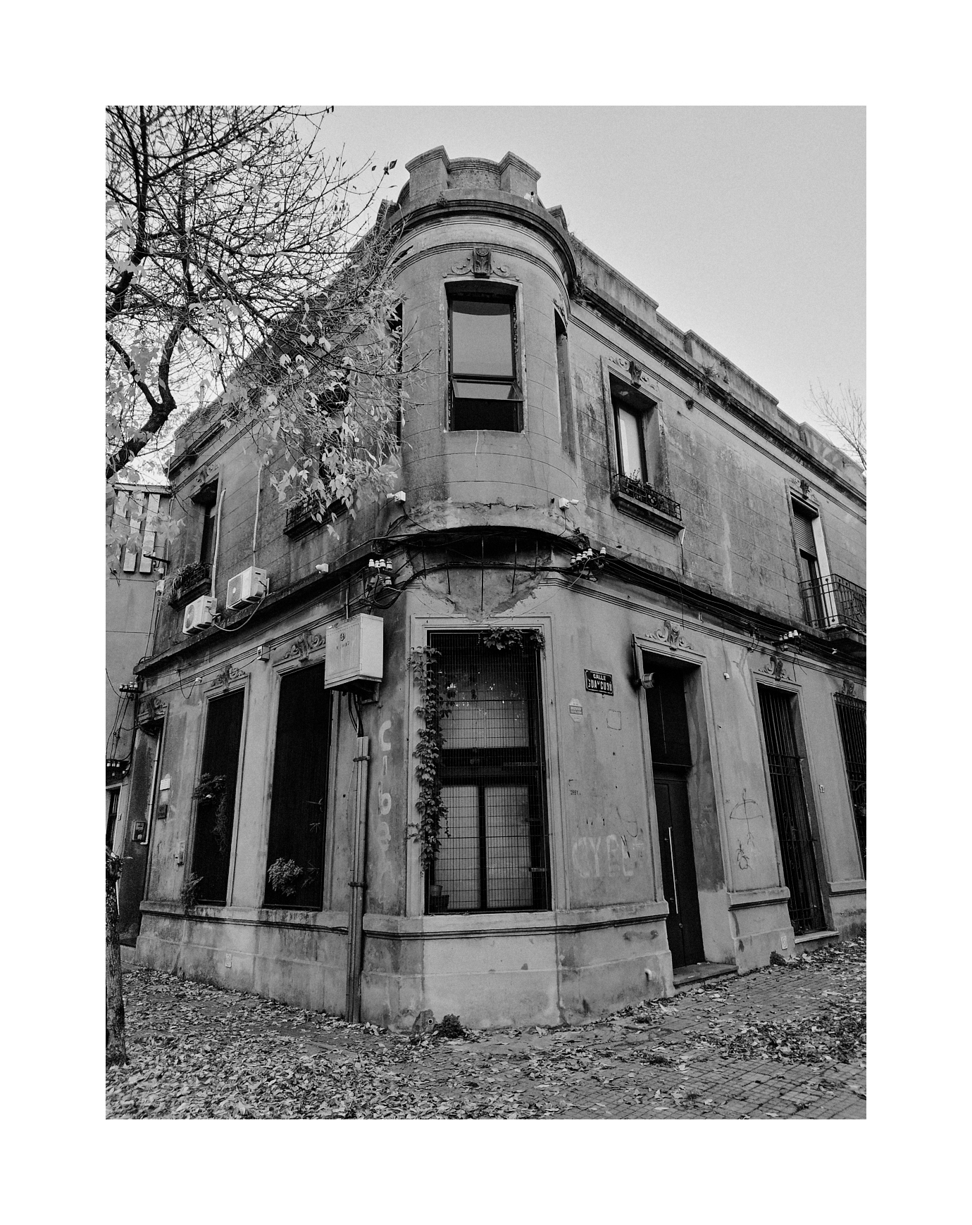 Casa con garita.jpg