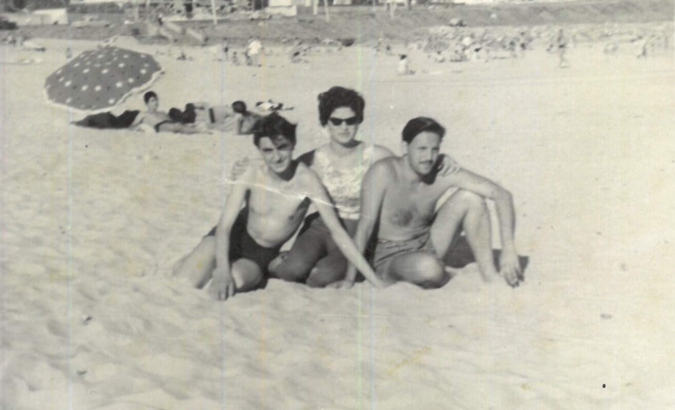Playa Pocitos en 1946.jpg