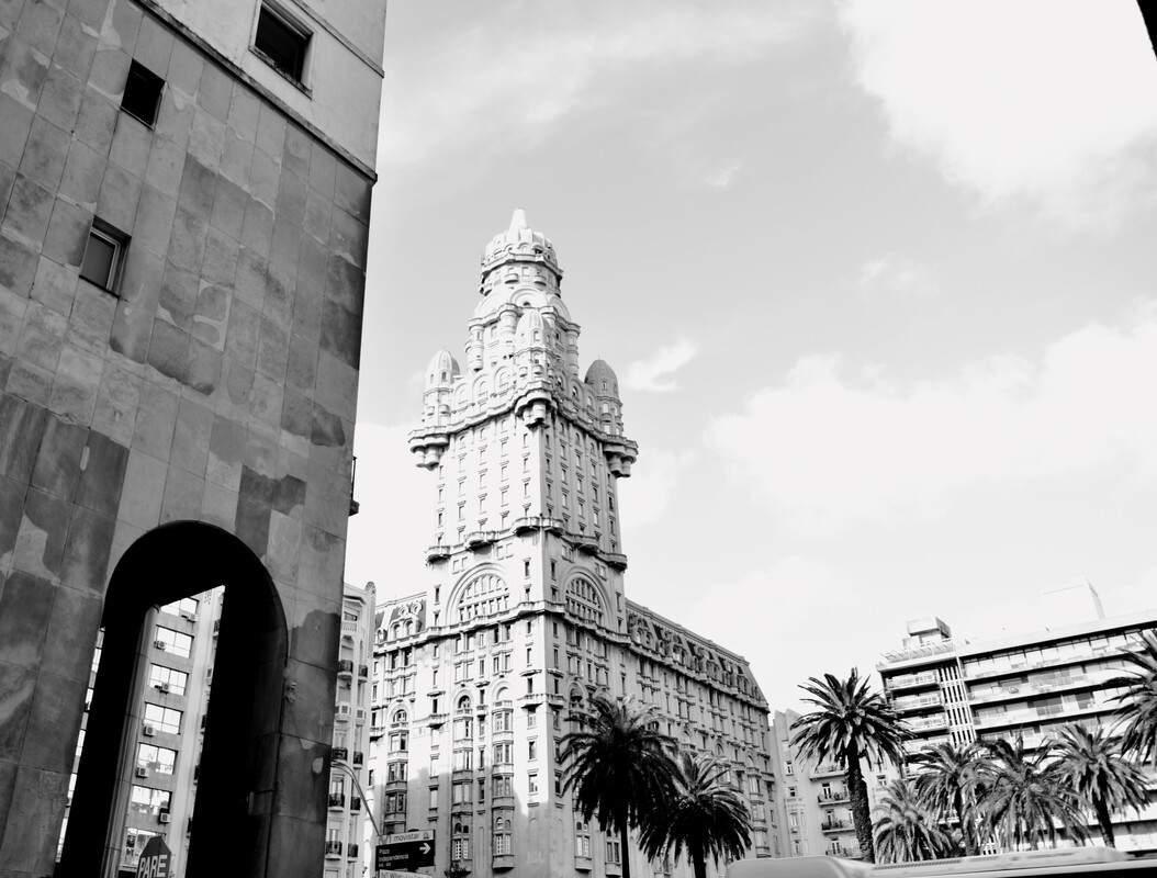 1928 (Palacio Salvo zona Centro).JPG