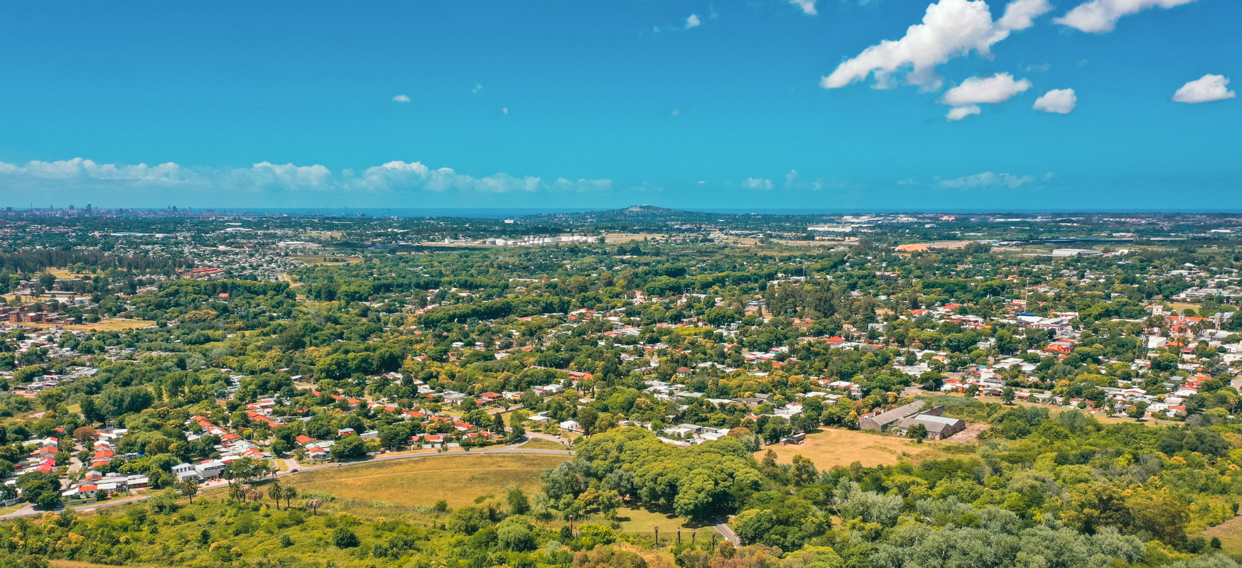 Barrio_Lezica_desde_SaintBois.jpg