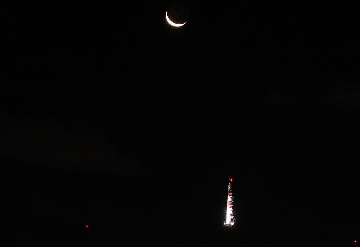 luna y el canal uruguayo.JPG
